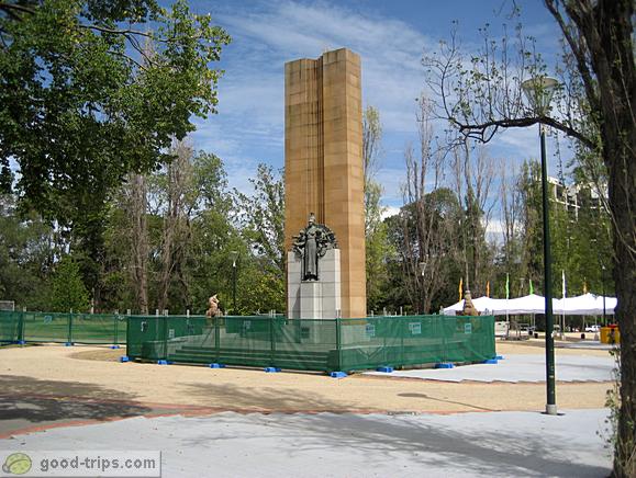 King George V Mounument