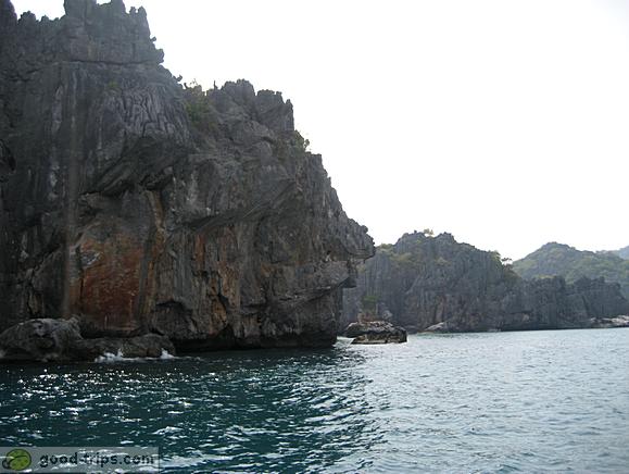 Interesting limestone formations in Ang Thong National Marine Park