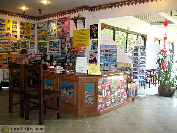 Desk for tour organizer (very kind lady!) and Internet corner