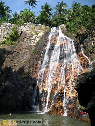Na Muang 1 Waterfall