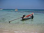 Thongtakian Beach - Long tail boat at Thongtakian Beach 