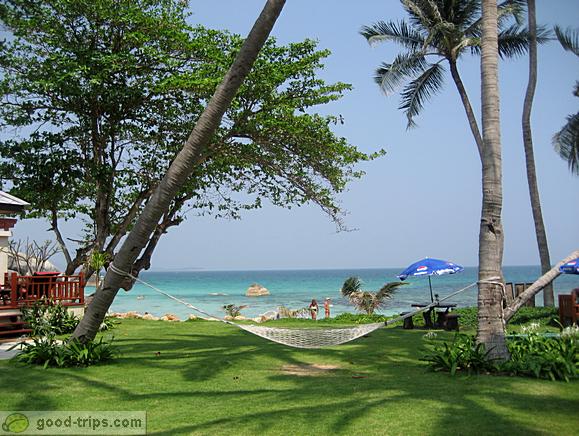 Promtsuk Buri <br> Hammock and Thongktakian Beach on Koh Samui in background